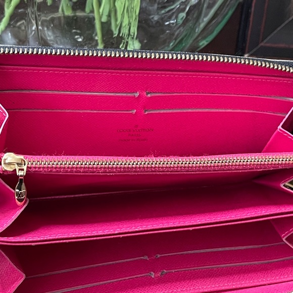 LOUIS VUITTON MULTICOLOR ZIPPY WALLET - Picture 7 of 9